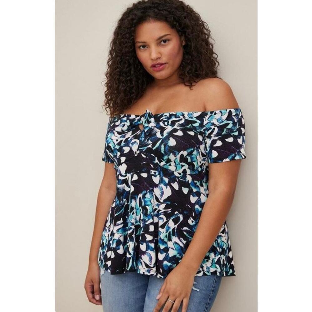 NWT TORRID Babydoll Floral Super Soft Tie-Front‎ Off-Shoulder Top Sz. 3 or a 3X